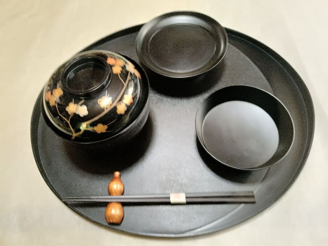 正月雑煮漆器セット 乾漆本金蒔絵技法雑煮椀　向付　 本漆細箸 一閑摺り日月膳
