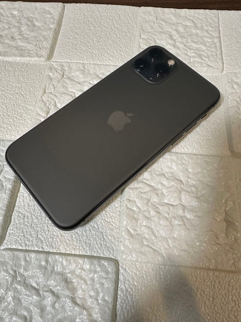 Apple iPhone 11 Pro スペースグレー　本体
