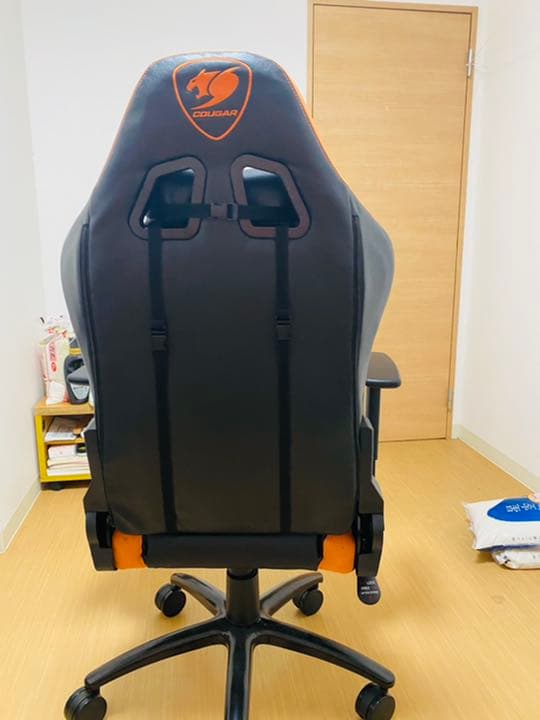COUGAR ゲーミングチェア