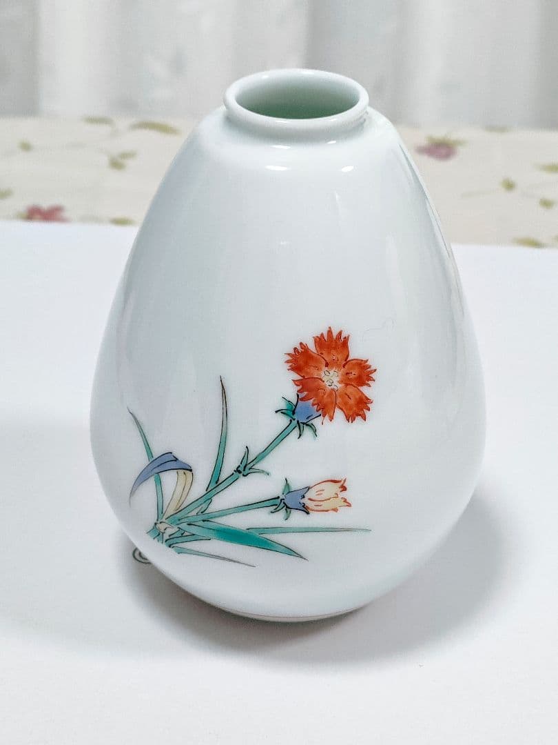 ●4792#0119　人間国宝第十四代酒井田柿右衛門　錦 撫子文 一輪生0331