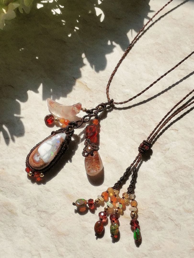 カンテラオパールマクラメネックレス・*☽:゜・⋆。月映えの実り・*☽:゜・⋆