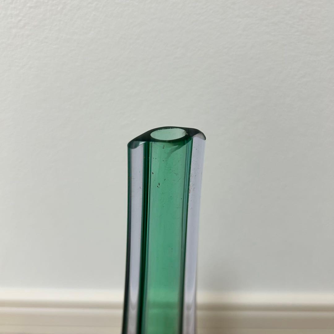 花器　フラワーベース　一輪挿し　ガラス　グリーン　箱付き