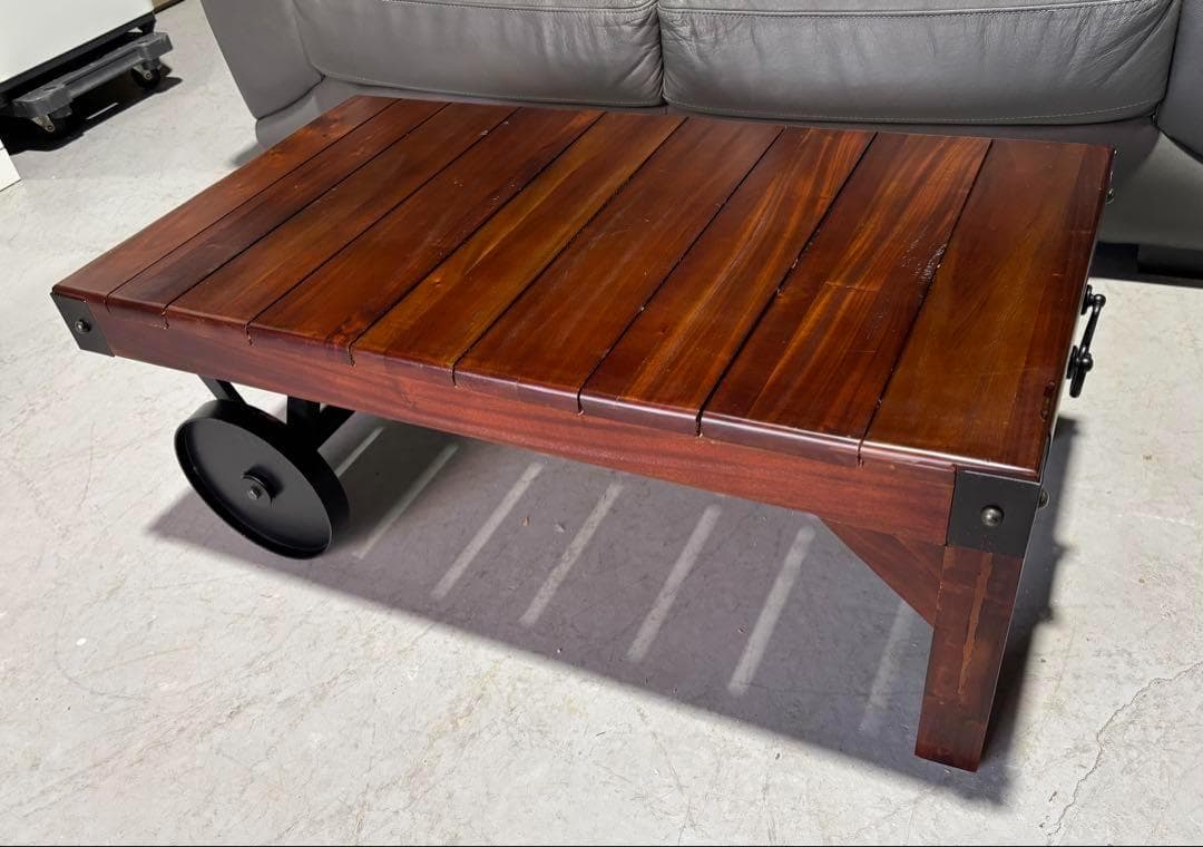 おしゃれ 車輪 移動可能 ローテーブル キャスター 取っ手付き Used/キレイ