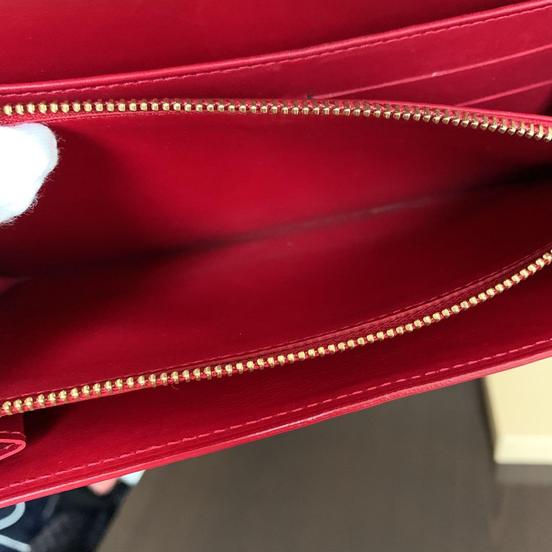 ルイヴィトン ヴェルニ モノグラム　長財布　赤