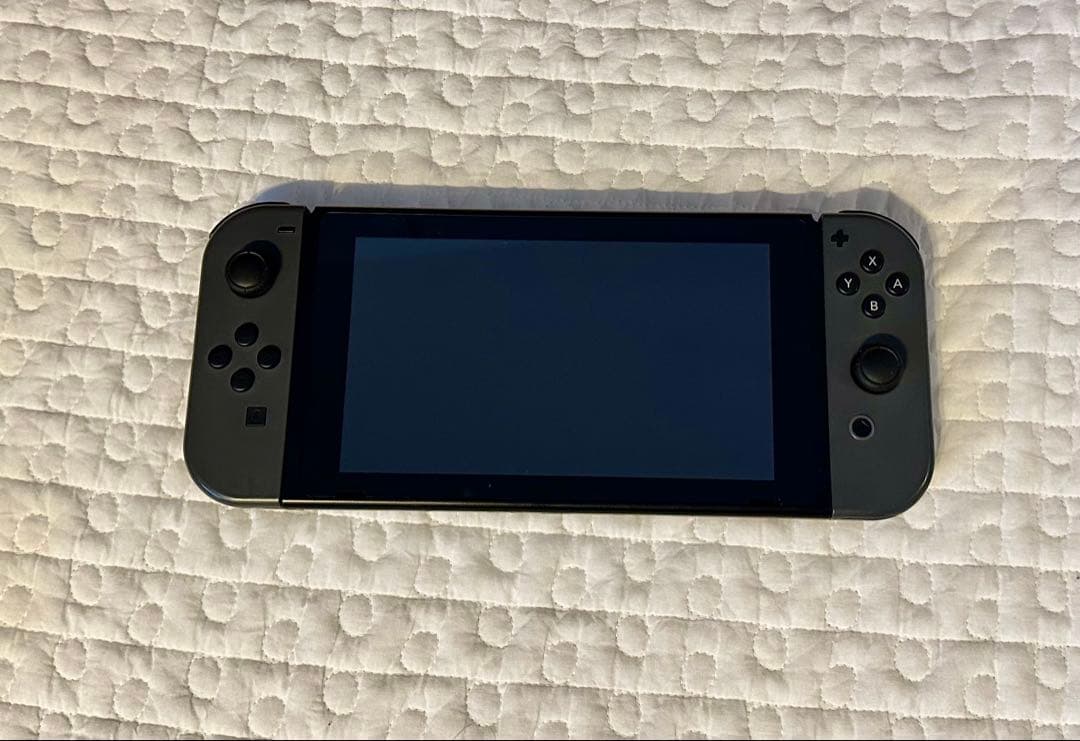 Nintendo switch ブラック　ジョイコン&本体　黒