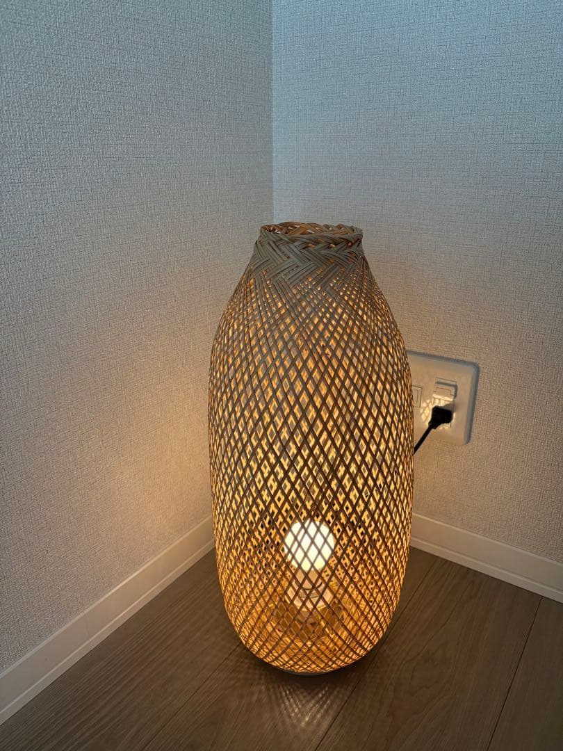 ベトナム購入　ラタン製 フロアスタンド 円筒形