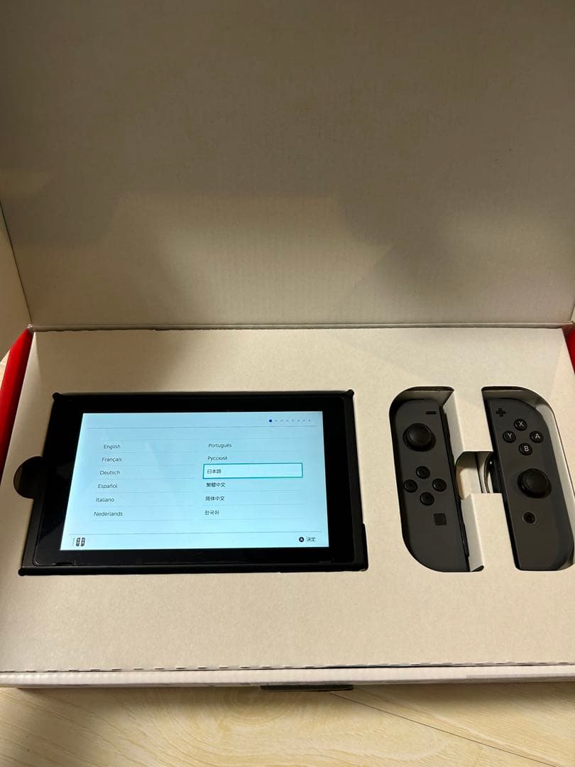 Nintendo Switch 本体 ブラック Joy-Con付き