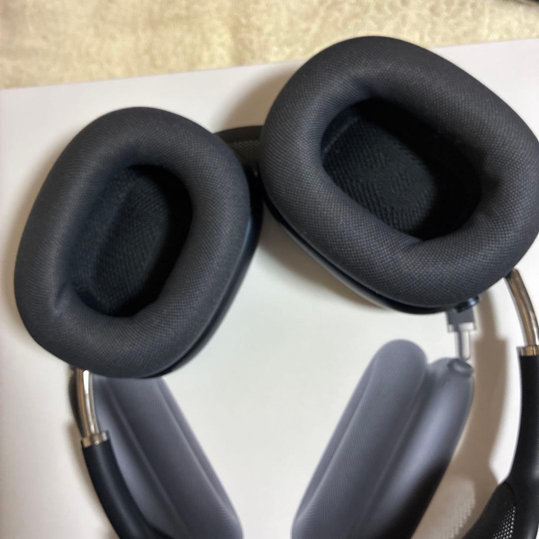 @ジェームズ:AirPods MAX (2024)