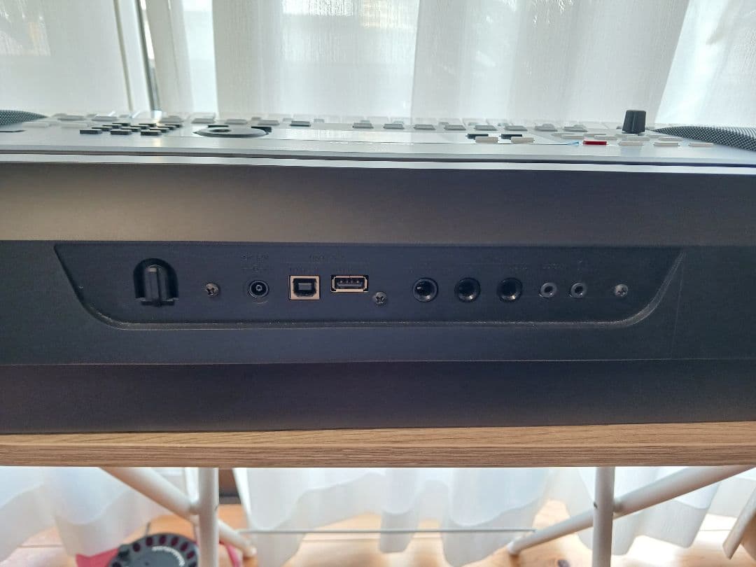 【美品】 KORG EK-50 61鍵電子キーボード、フットペダル