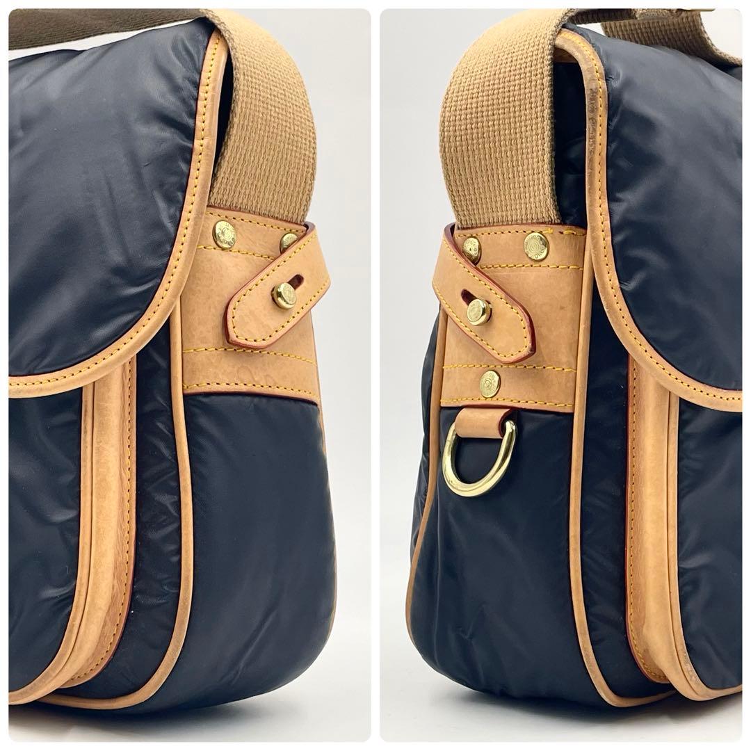 HUNTING WORLD バチュークロス キャリーオール メッセンジャーバッグ