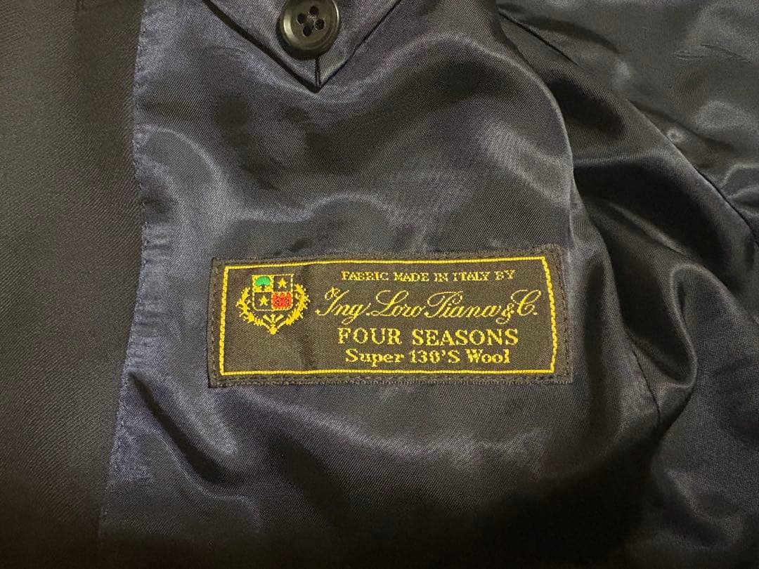 スーツ　ロロピアーナ　ネイビー　3ピース