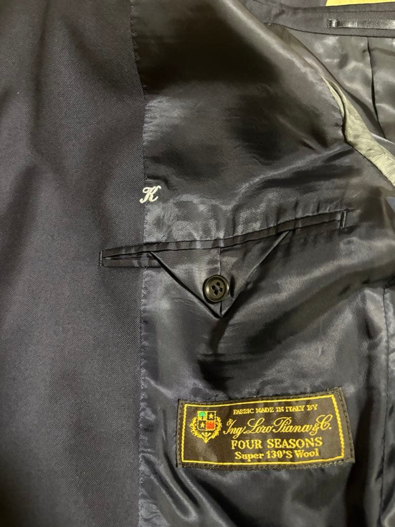 スーツ　ロロピアーナ　ネイビー　3ピース