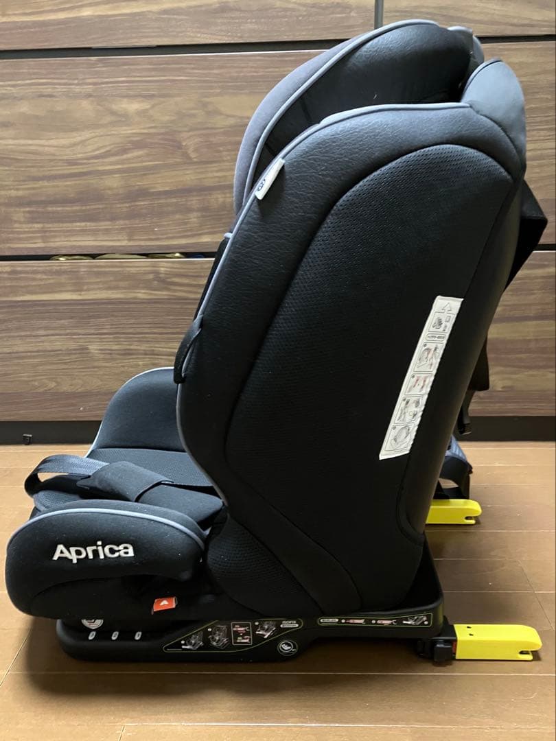 Aprica formfit チャイルド&ジュニアシート ISOFIX