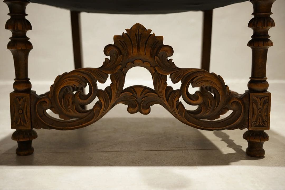 イギリスアンティーク　アームチェア　ヴィクトリアン様式WilliamMorris