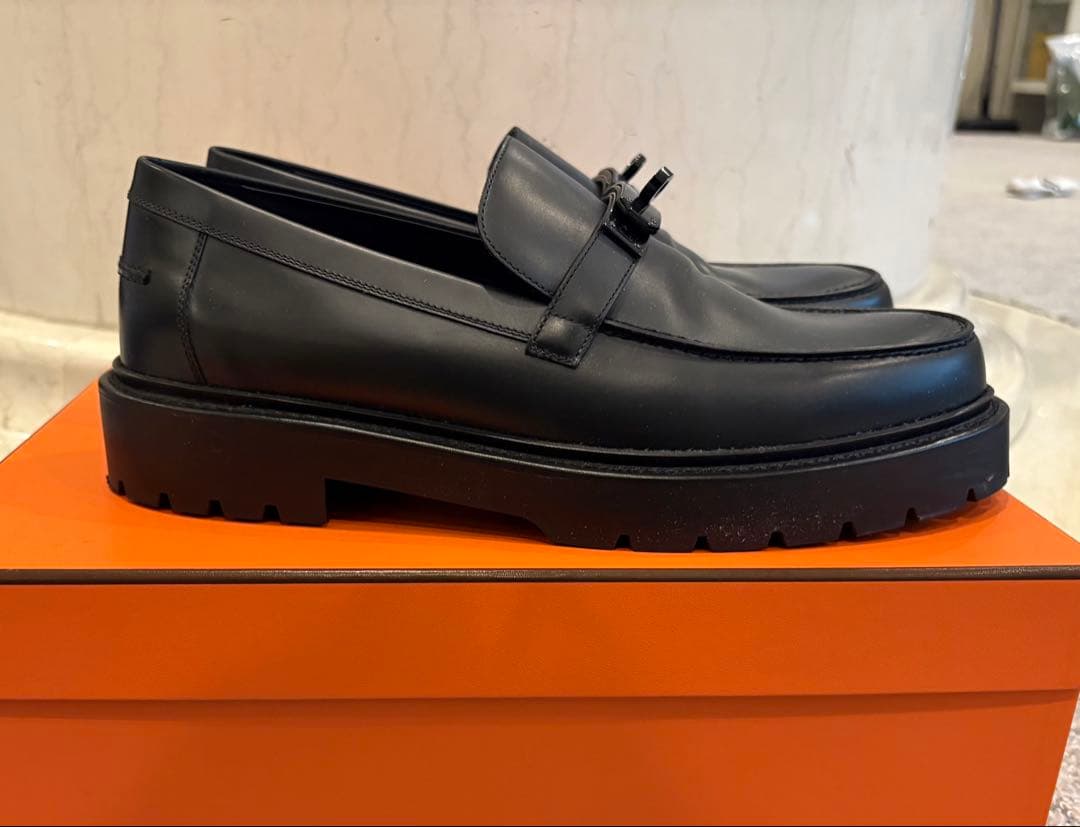 HERMES モカシン(アイコン)ブラック