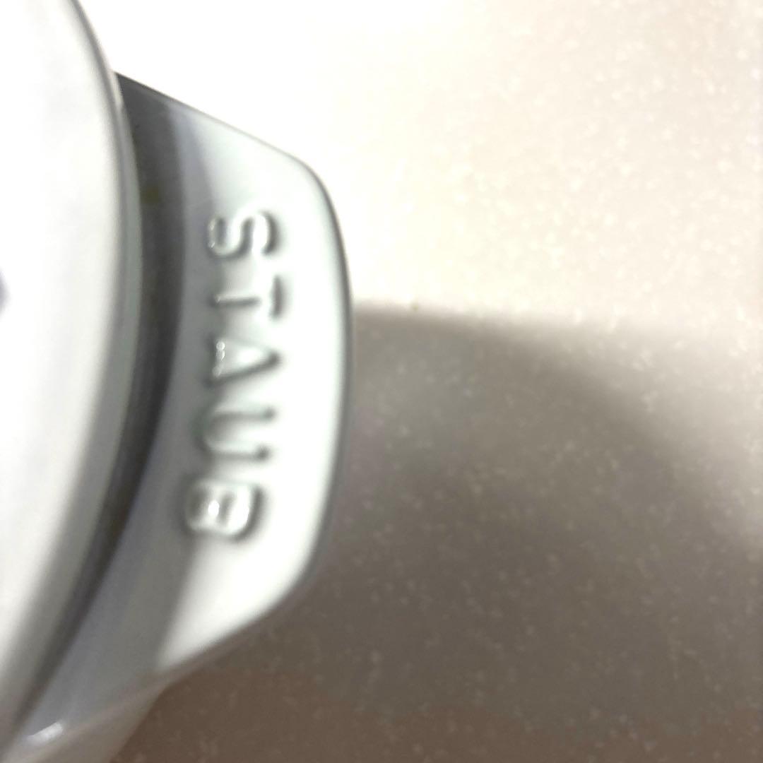 ストウブ　ココハン　スノーフレーク　Mサイズ