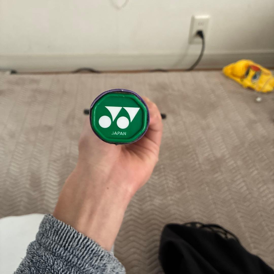 YONEXナノフレア 700 バドミントンラケット　4UG5