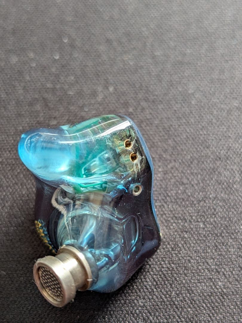 SeeAudio Bravery RB Edition イヤホン