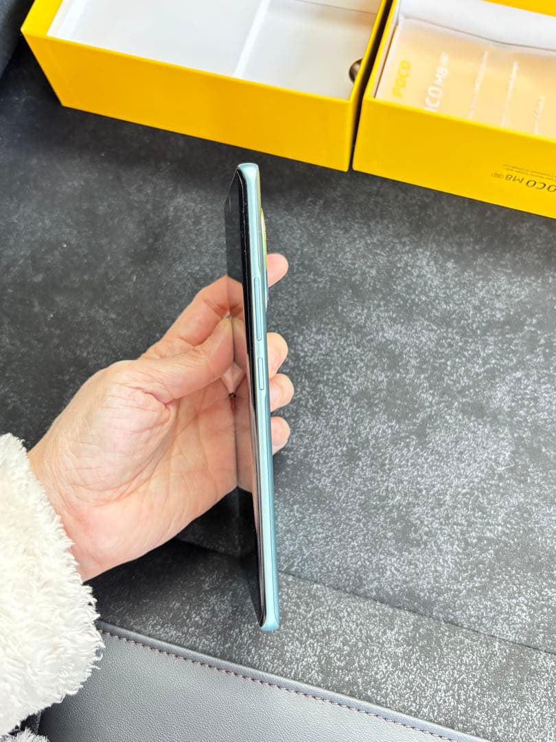 POCO M8 5Gスマートフォン グローバル版 グリーン