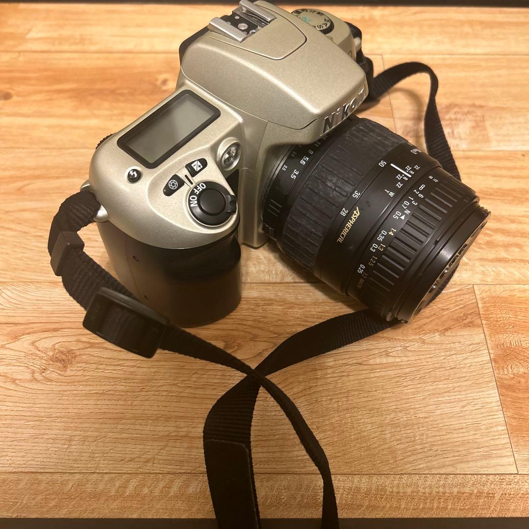Nikon F60 SIGMA 望遠レンズ　ケース付　ニコン　カメラ