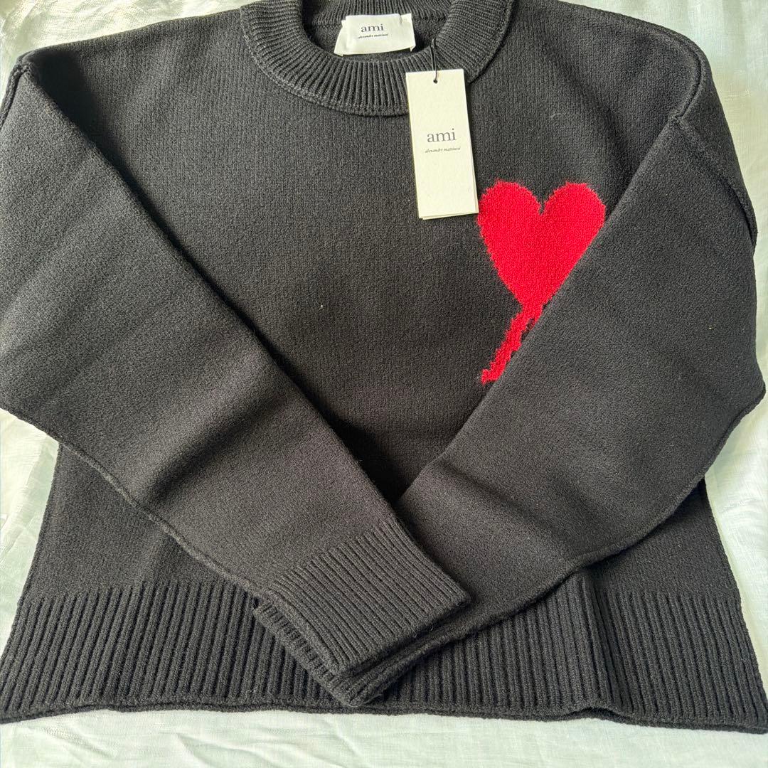 l*y様 ⭐️Ami Paris⭐️ブラック　ロゴレッド　厚手セーター　Sサイズ