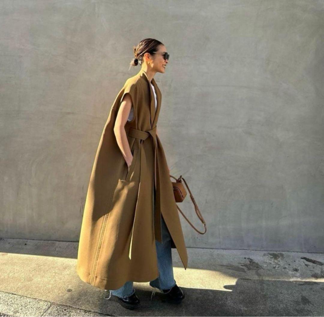 ELLIE⭐︎スリーブレスコートBEIGE