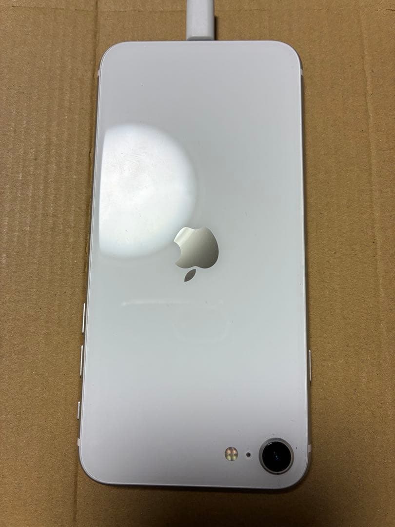 Apple iPhone SE 第二世代 本体