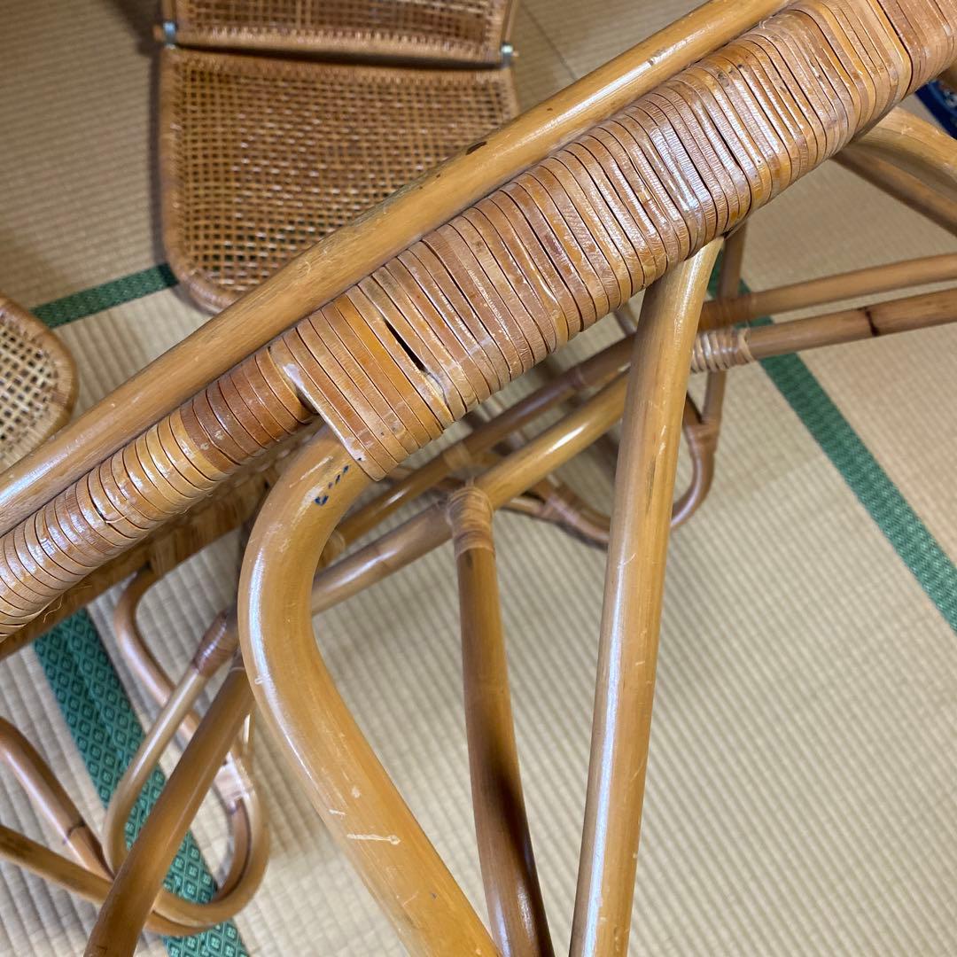 籐　ガラステーブル　ラウンドテーブル　ラタン