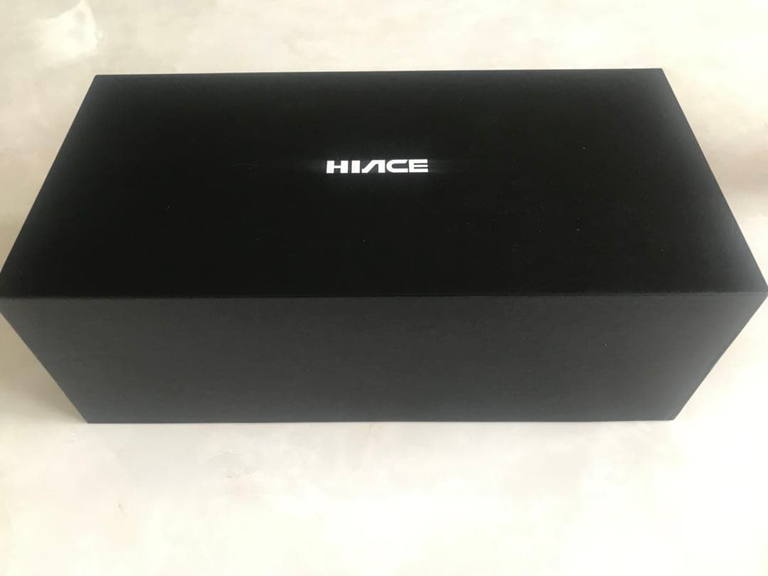 プライスダウン！トヨタハイエース1/18 TOYOTA H50 White