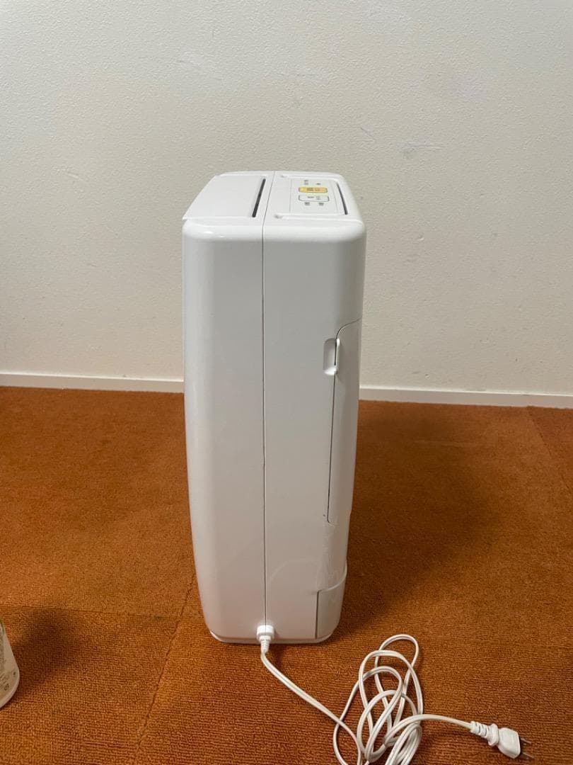 アイリスオーヤマ 衣類乾燥除湿機 2019年製 KDA-20BK-W