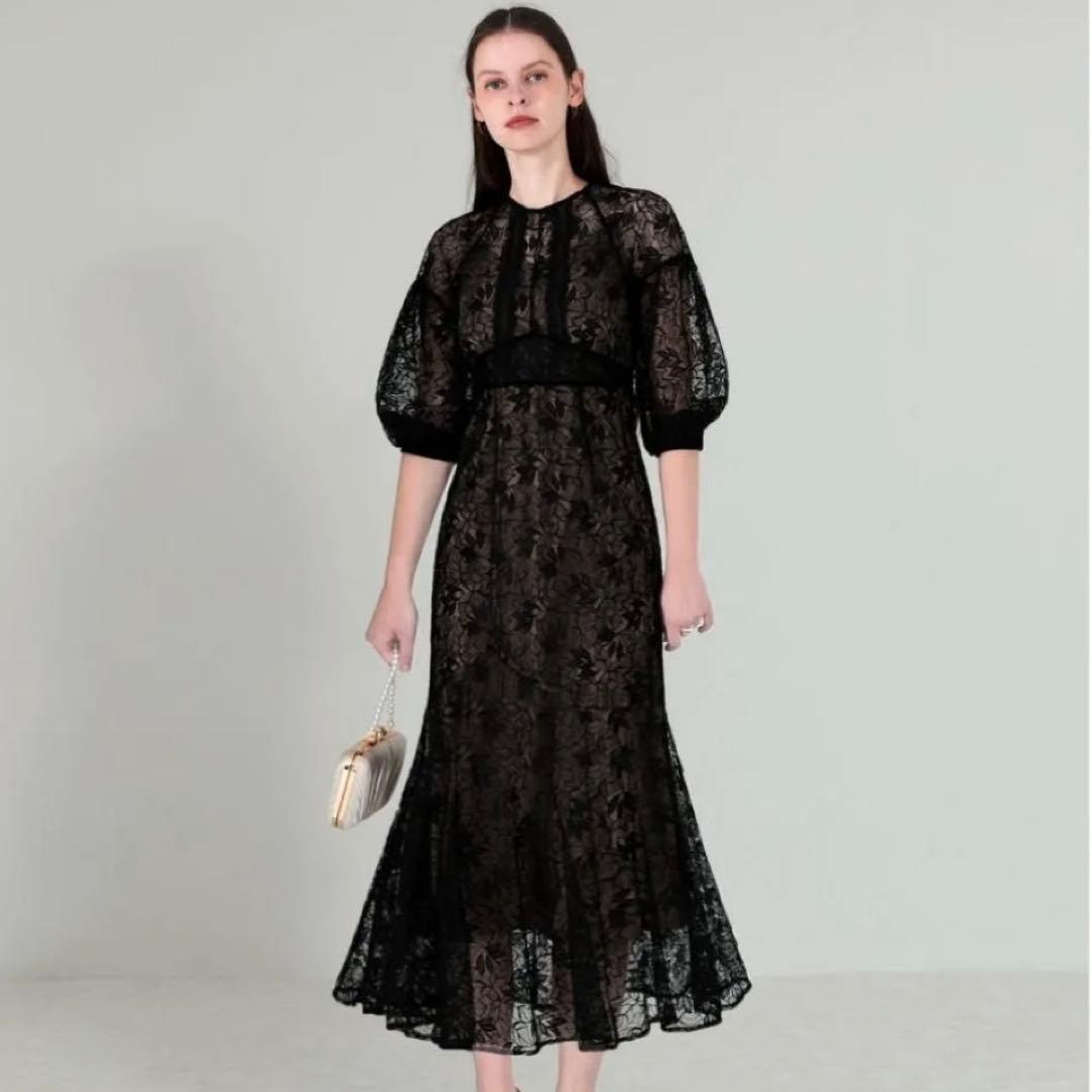 【極美品】Leja レジャ 刺繍花柄総レースマーメイドタイトワンピース ブラック