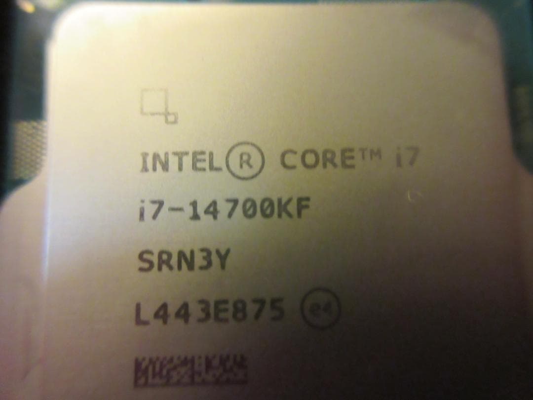 intel corei7-14700KF　ジャンク