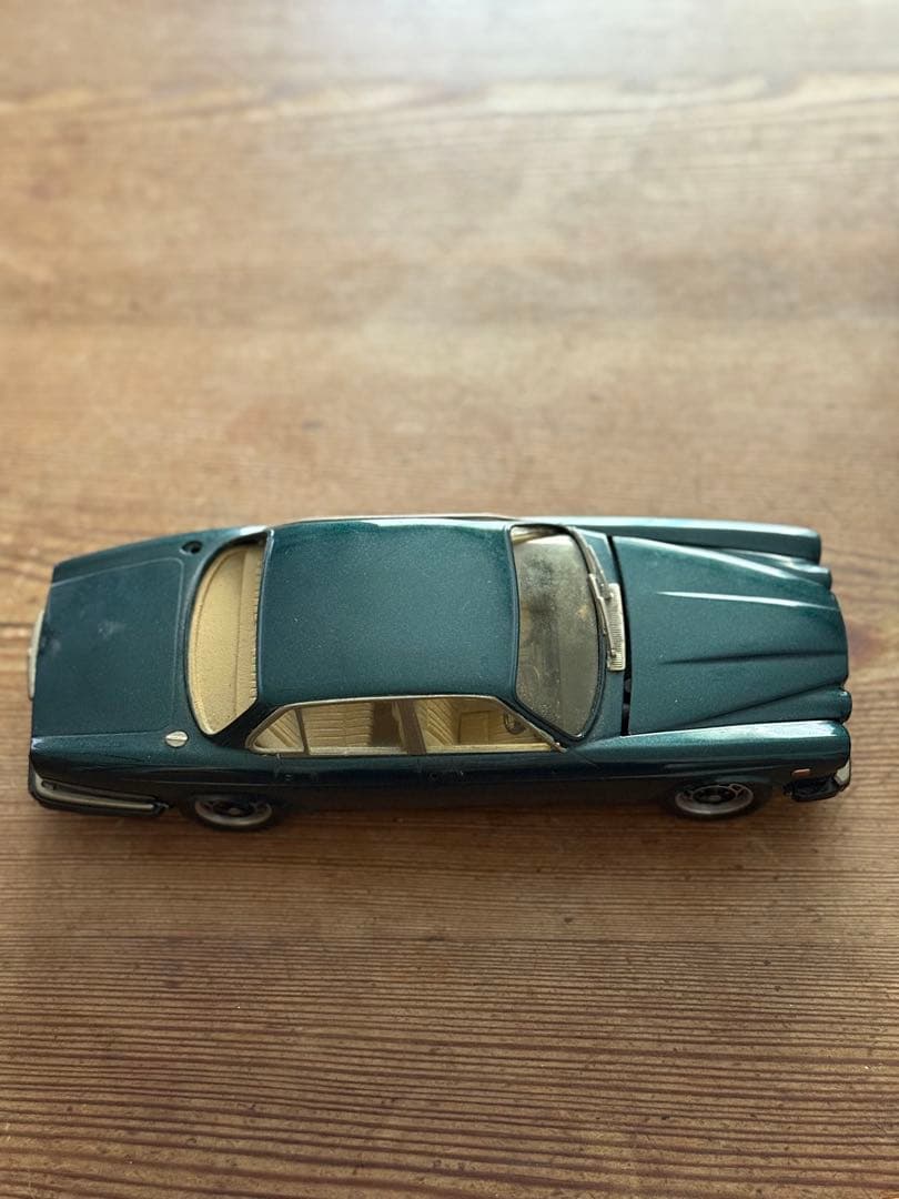 DVC490Y ジャガーダークグリーン ミニカー