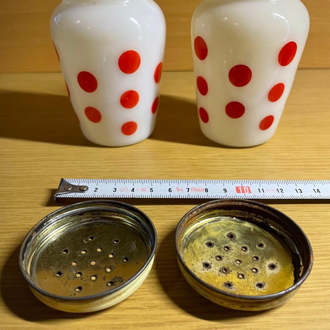 FireKing ファイヤーキング ソルト&ペッパー ポルカドット（赤）