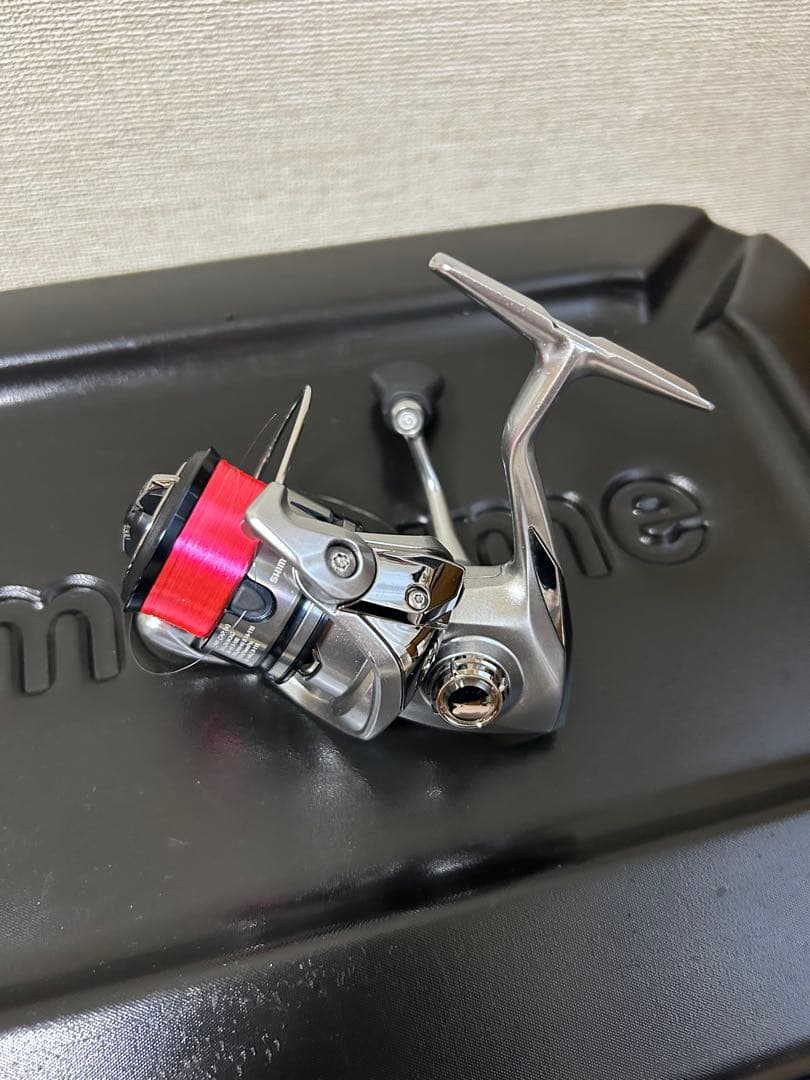 シマノ ストラディック C1000シルバー/レッド