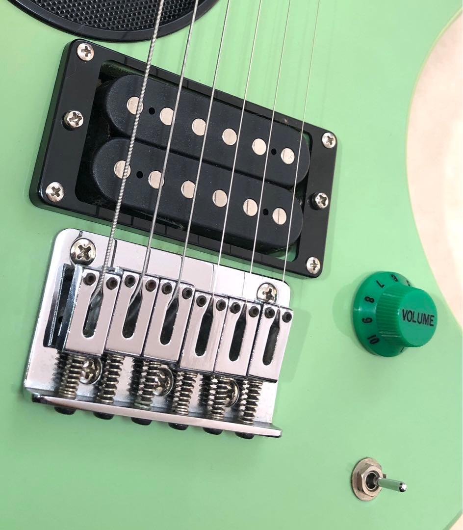 【美品】ZO-3 ミントグリーン アンプ内蔵ミニギター ケース付 ぞーさん