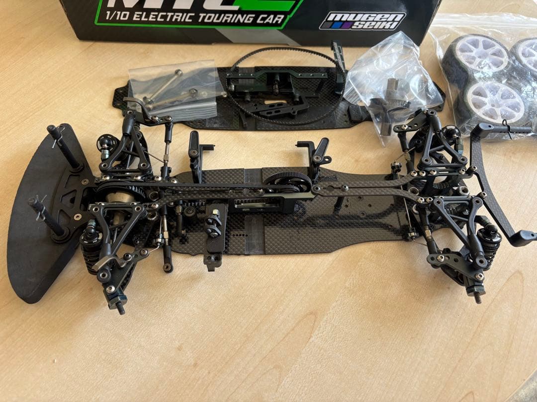 Mugen Seiki 無限精機MTC2 4WD&FWD 1/10 電動TC