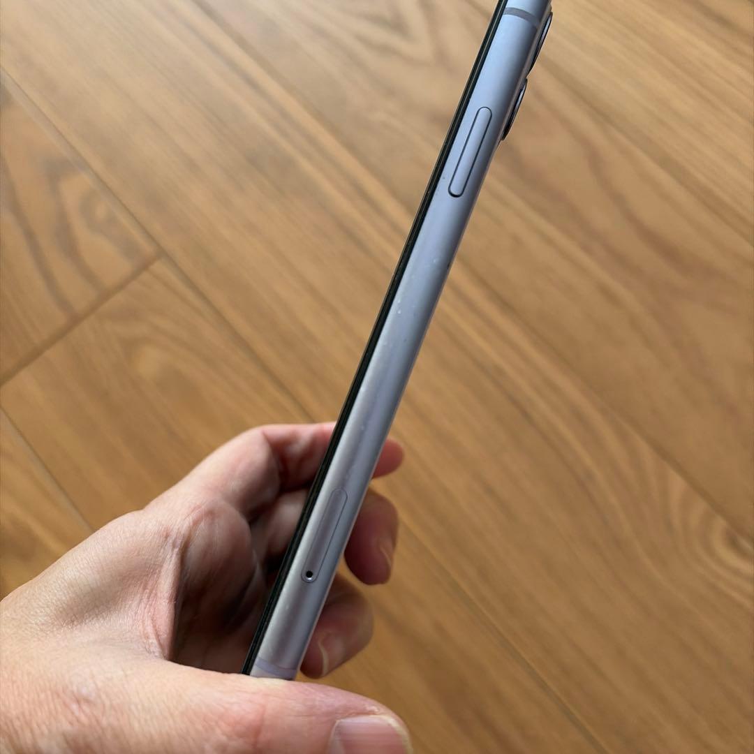美品Apple iPhone 11 本体 パープル