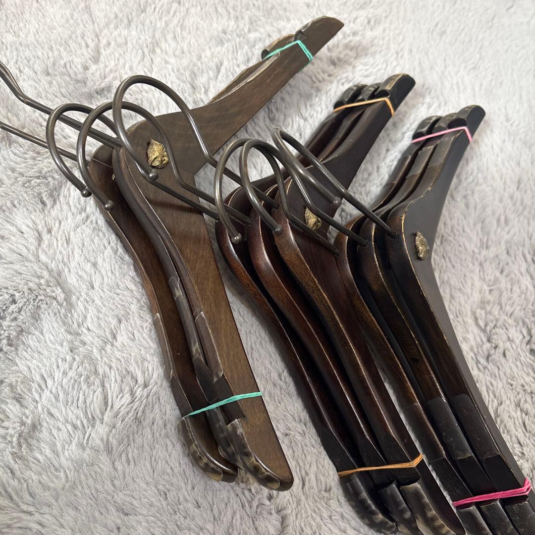 フランシュリッペ ネコカシメ付き木製ハンガー