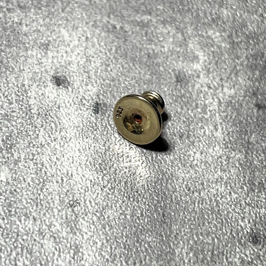 ギャラ付きJUSTIN DAVIS BLACK ICEピアス　ゴールド　k18