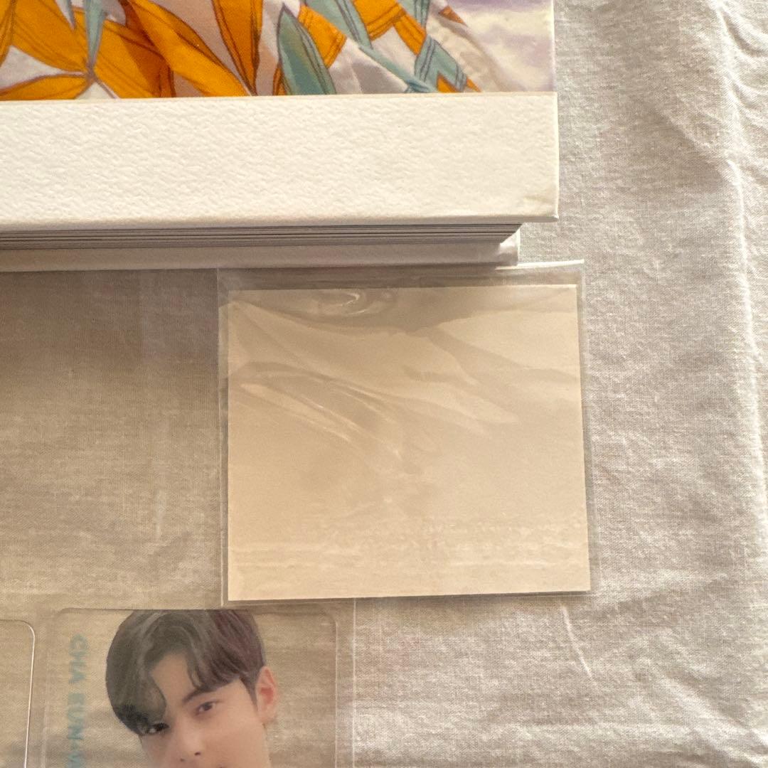 ASTRO公式グッズ　写真集　　　　ORDINARY HOLIDAY 美品