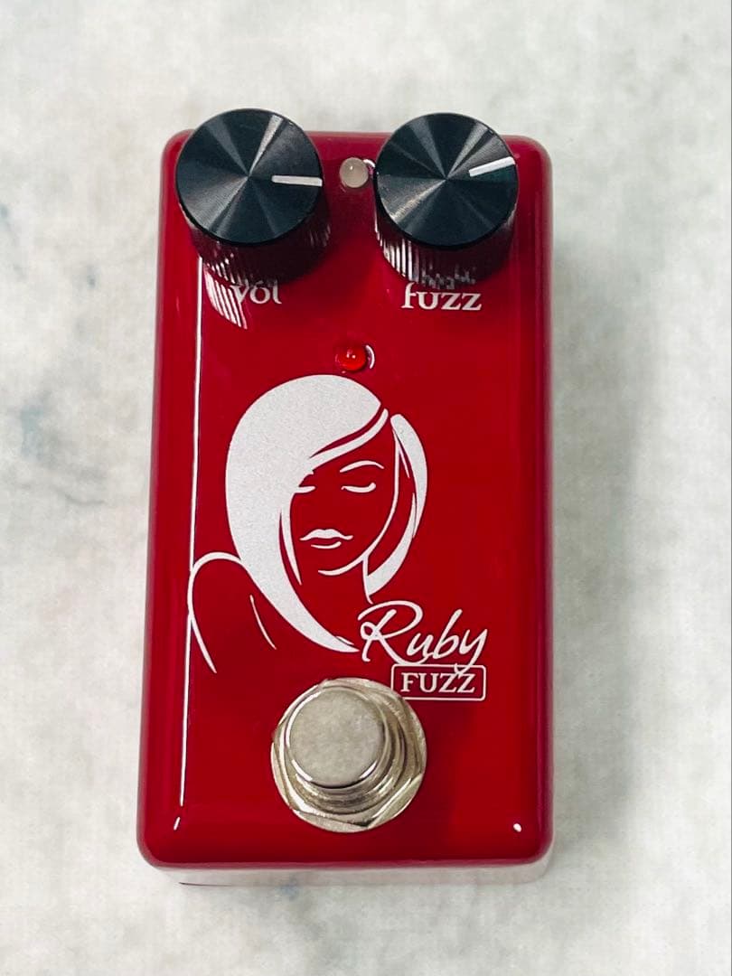 稼働品 RED WITCH レッドウィッチ Ruby Fuzz ファズ 充電式