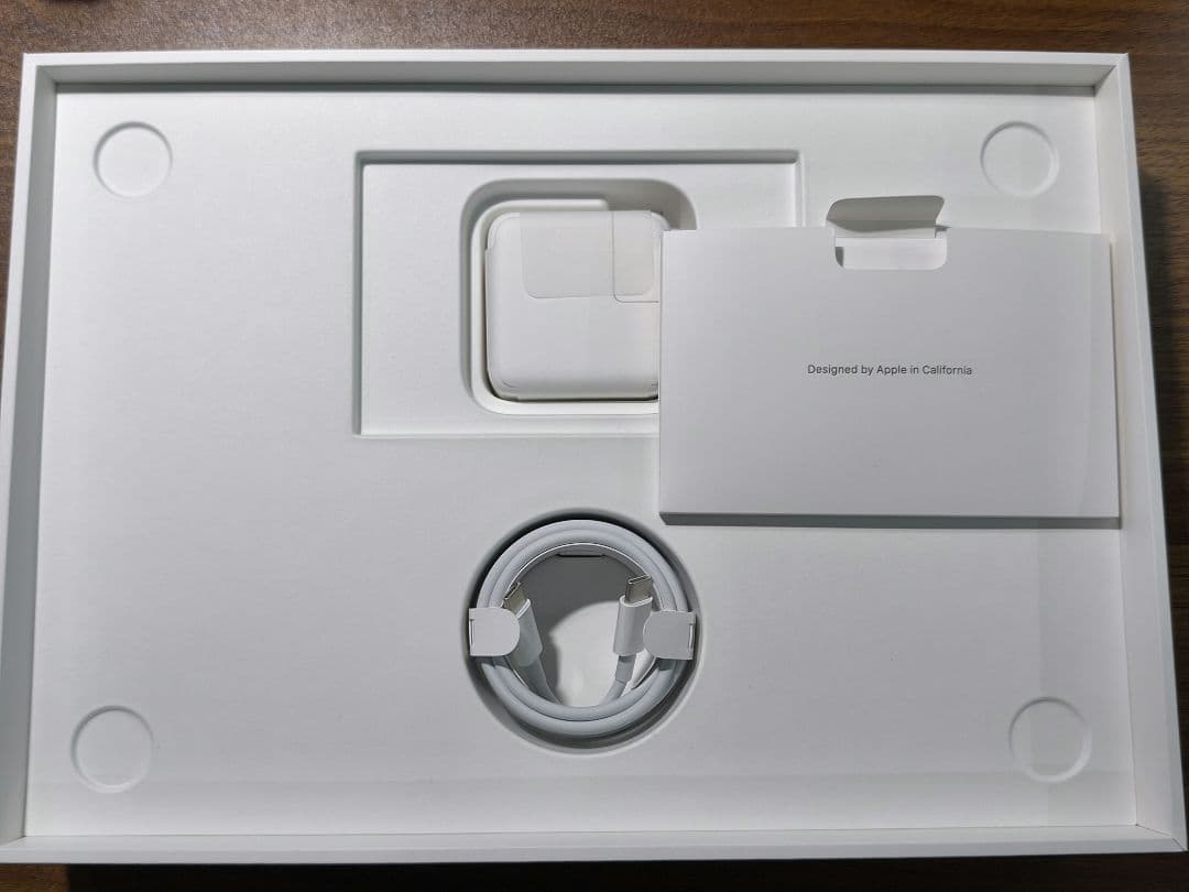 Apple M1 MacBook Air 13インチ 16GB/256GB