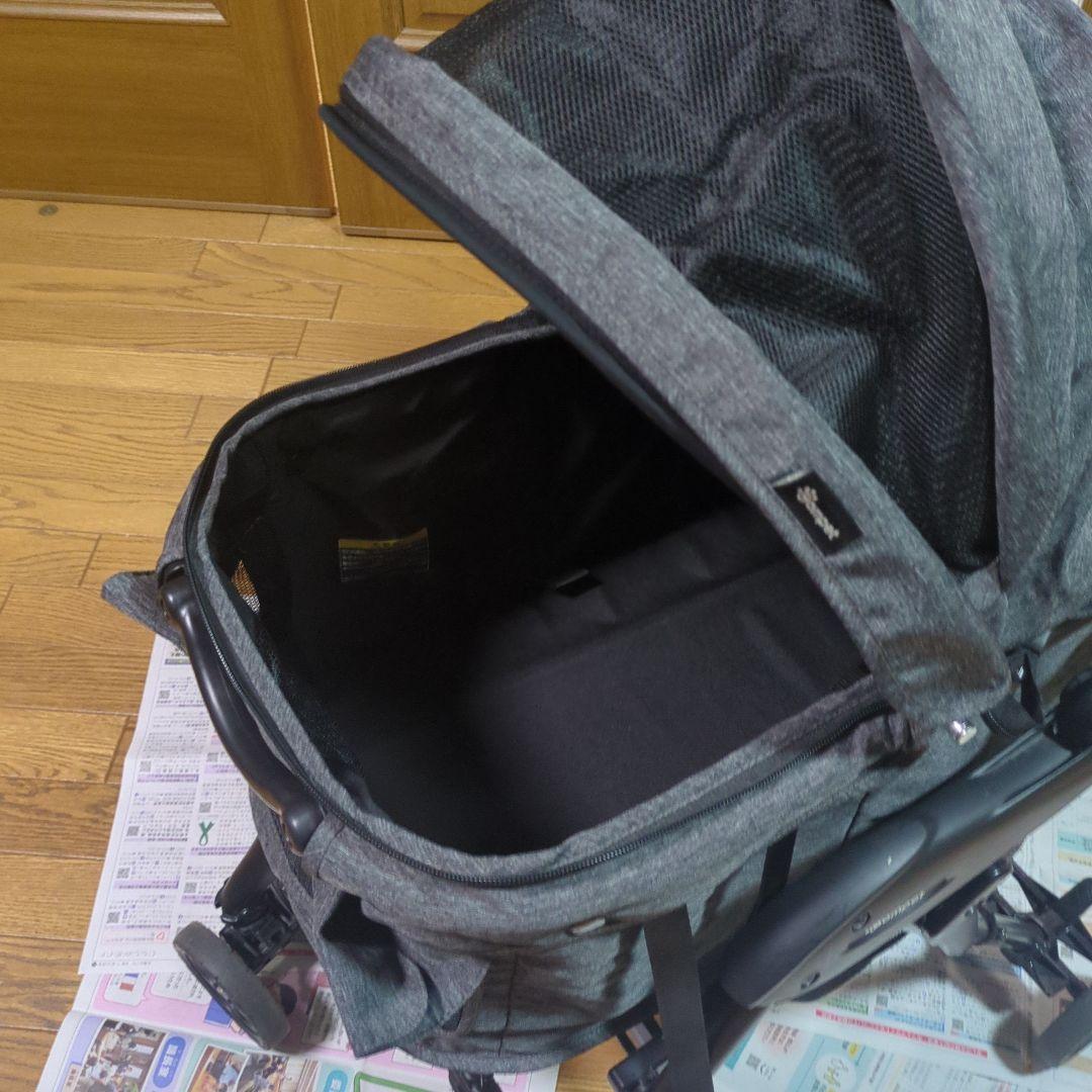 コムペット、ミリミリライト、アルファ　ペットカート 　12キロ以下、２匹以下