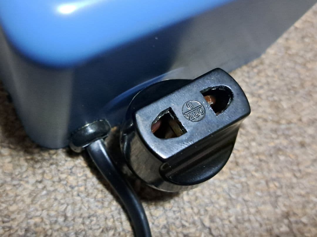 東京興電 海外用変圧器 ステップダウン トランス TA-600