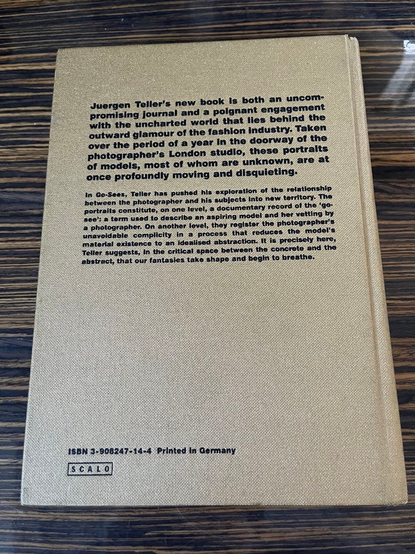 アート・デザイン・音楽 Juergen Teller GO-SEES