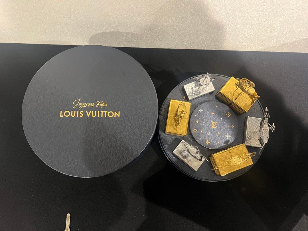 希少 限定品　顧客ホリデーギフト 動物のオブジェ フィギュア　ルイヴィトン