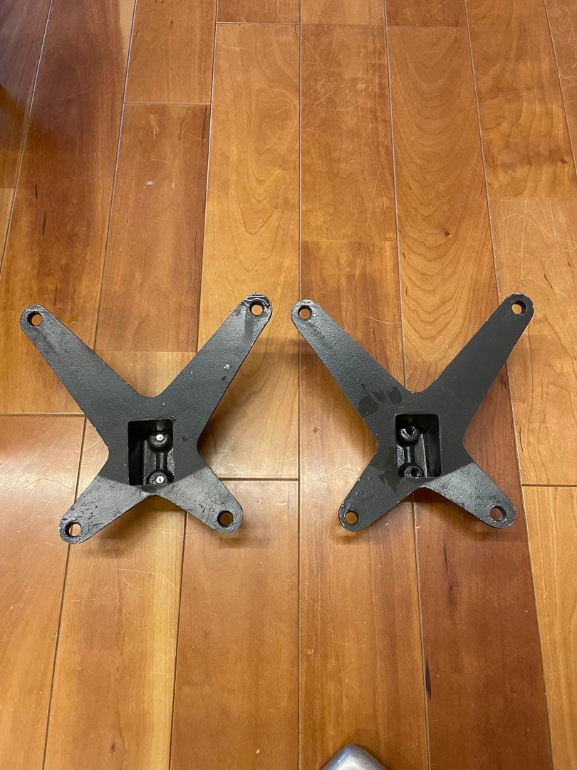 ハーマンミラー　イームズ　タンデムベース　パーツ　検索）vitra eames