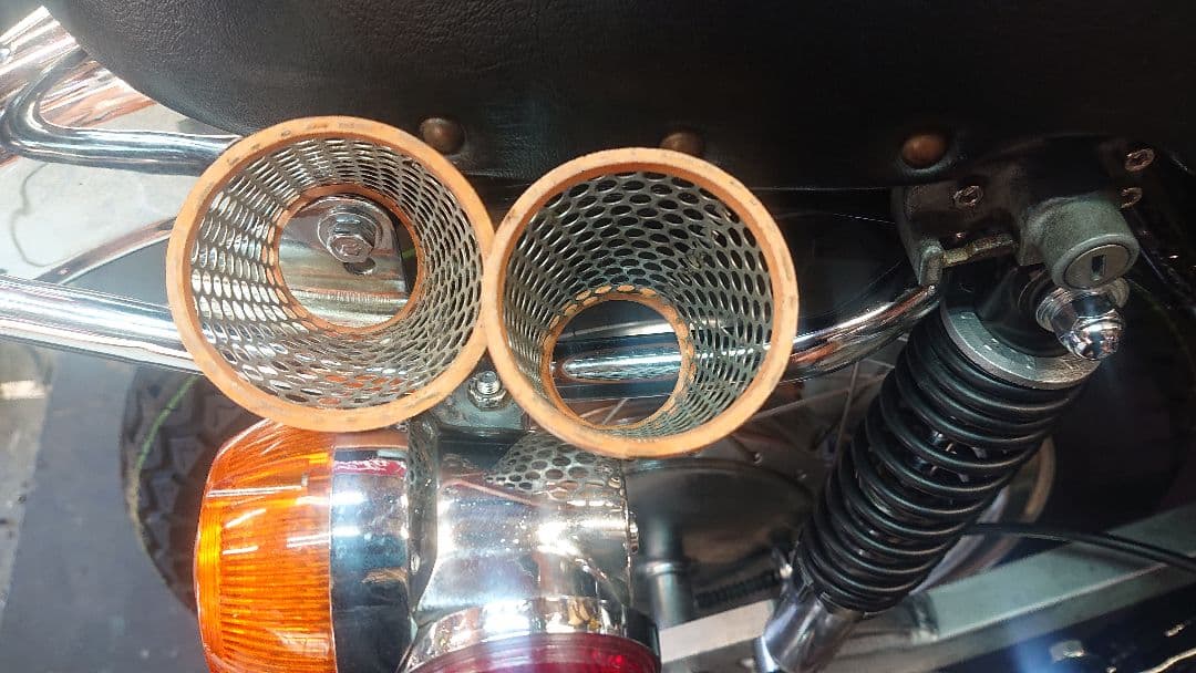 スズキ 純正 GT380 エアクリーナーフィルター台座 当時物