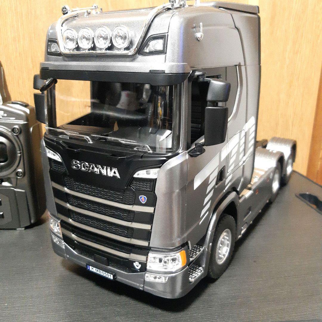 1/18 スカニア 770S トレーラーヘッド　ラジコン　HUINA1501